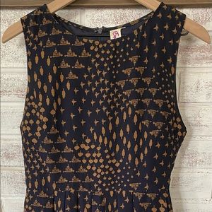 EMMA LEE | Adorable dress. 28”waist, 36” armpit to armpit (36”bust). Navy/bronze
